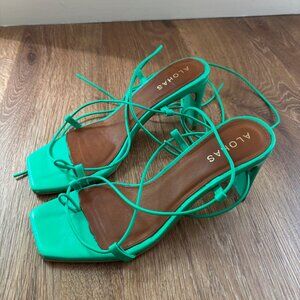 Alohas neon green Bellini mule sandals